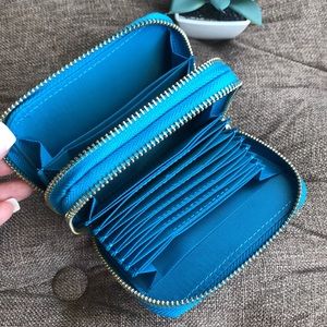 🌸identity theft proof multi card holder